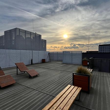 Family House By The River Odra -Panoramic Terrace - 3Room Apartment With 2 Separate Bedrooms And 2 Balconies By Wroapart-Pl- Perfect For Family & Business Stays Wrocław Extérieur photo
