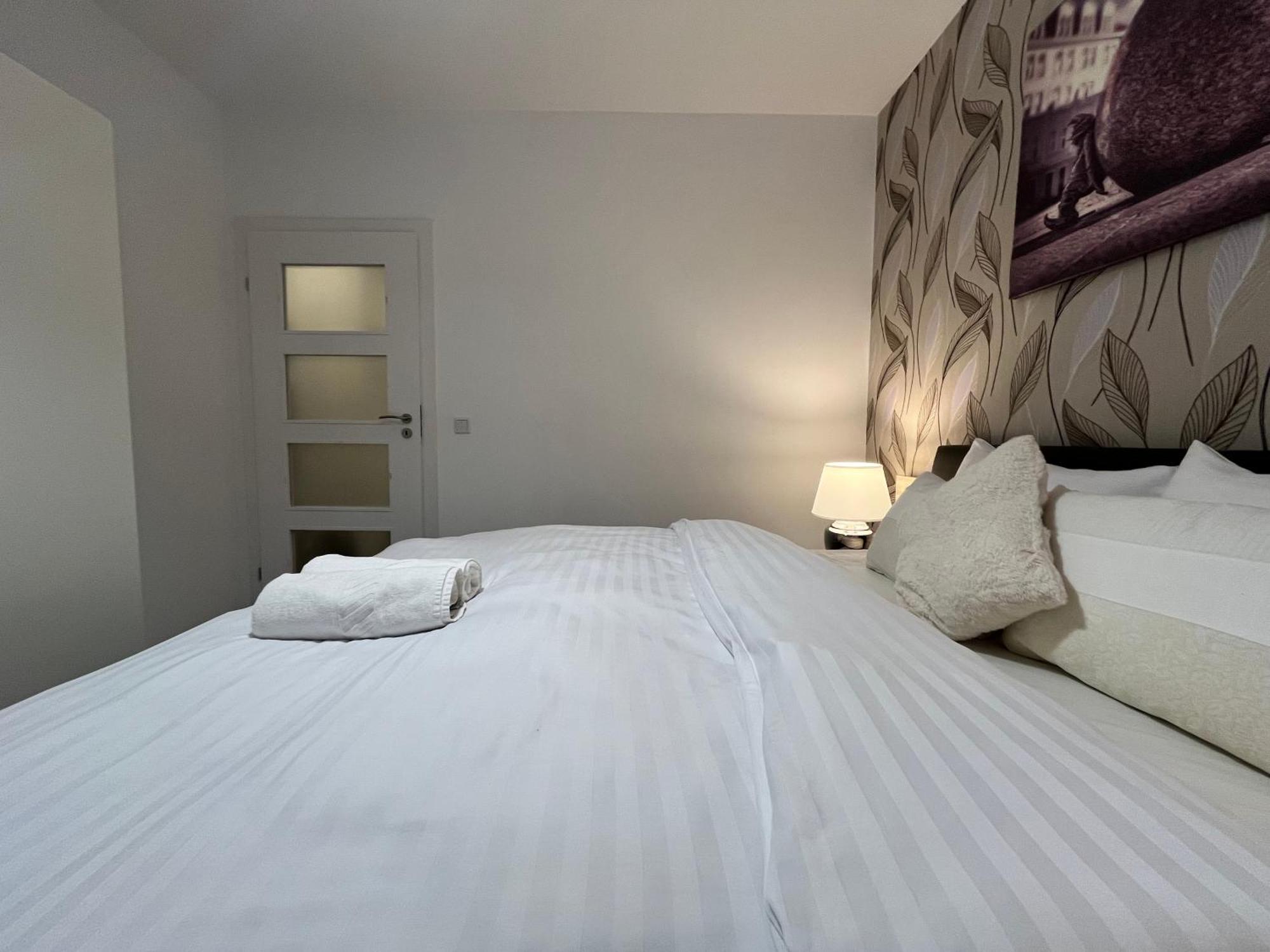 Family House By The River Odra -Panoramic Terrace - 3Room Apartment With 2 Separate Bedrooms And 2 Balconies By Wroapart-Pl- Perfect For Family & Business Stays Wrocław Extérieur photo